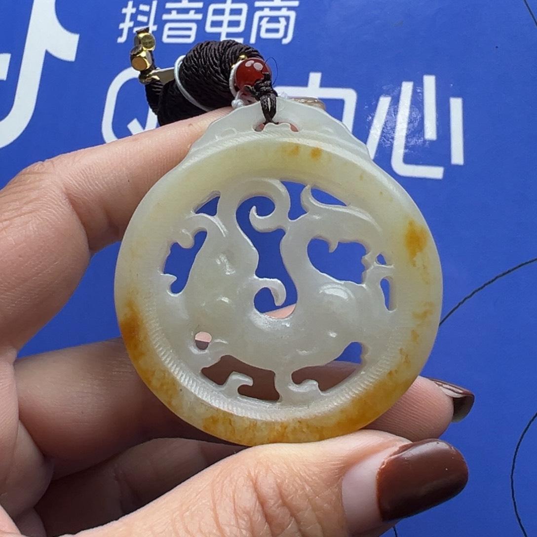 和田玉挂件未镶嵌万**行