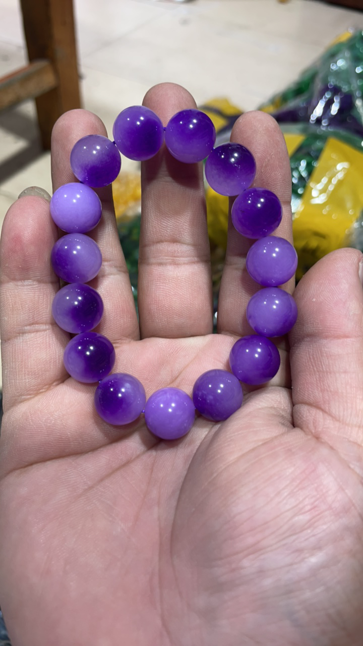 D   743 卡14飘紫手串