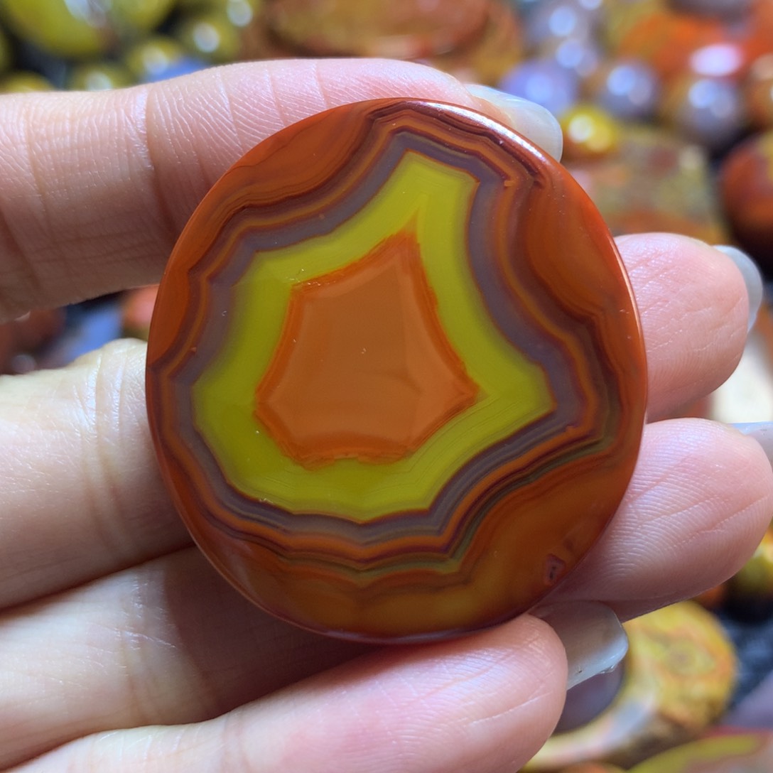 玛瑙/玉髓战国红吊坠未镶嵌