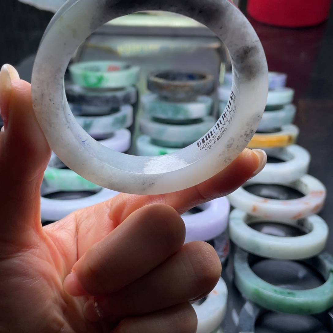 定制翡翠未镶嵌翡翠