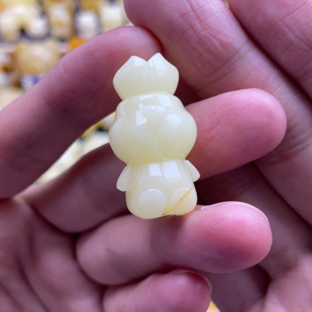 琥珀未镶嵌裸石蜜蜡