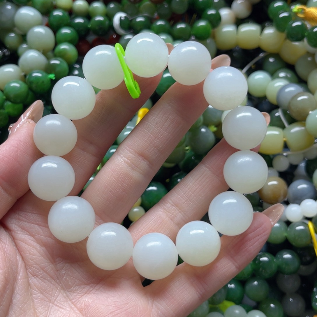 和田玉手串未镶嵌