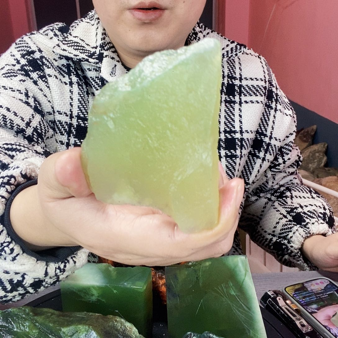 足***号蛇纹石玉未镶嵌岫玉原石蛇纹石玉