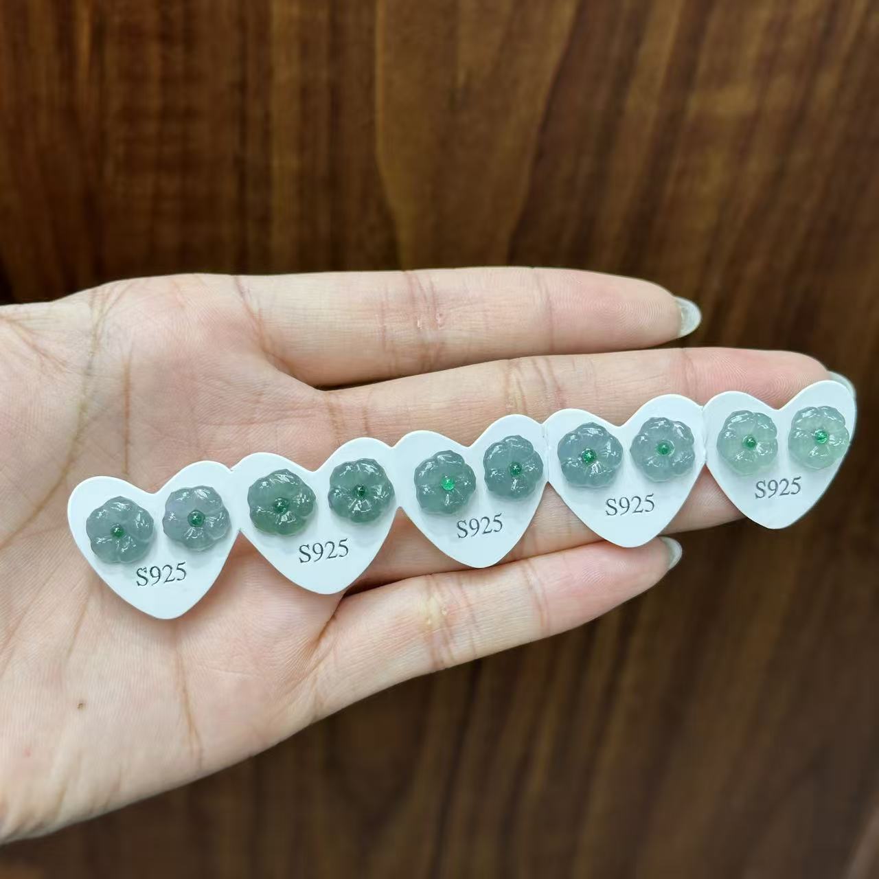 《XL02》天然无优化蓝水翡翠五福花耳钉多样性发其一