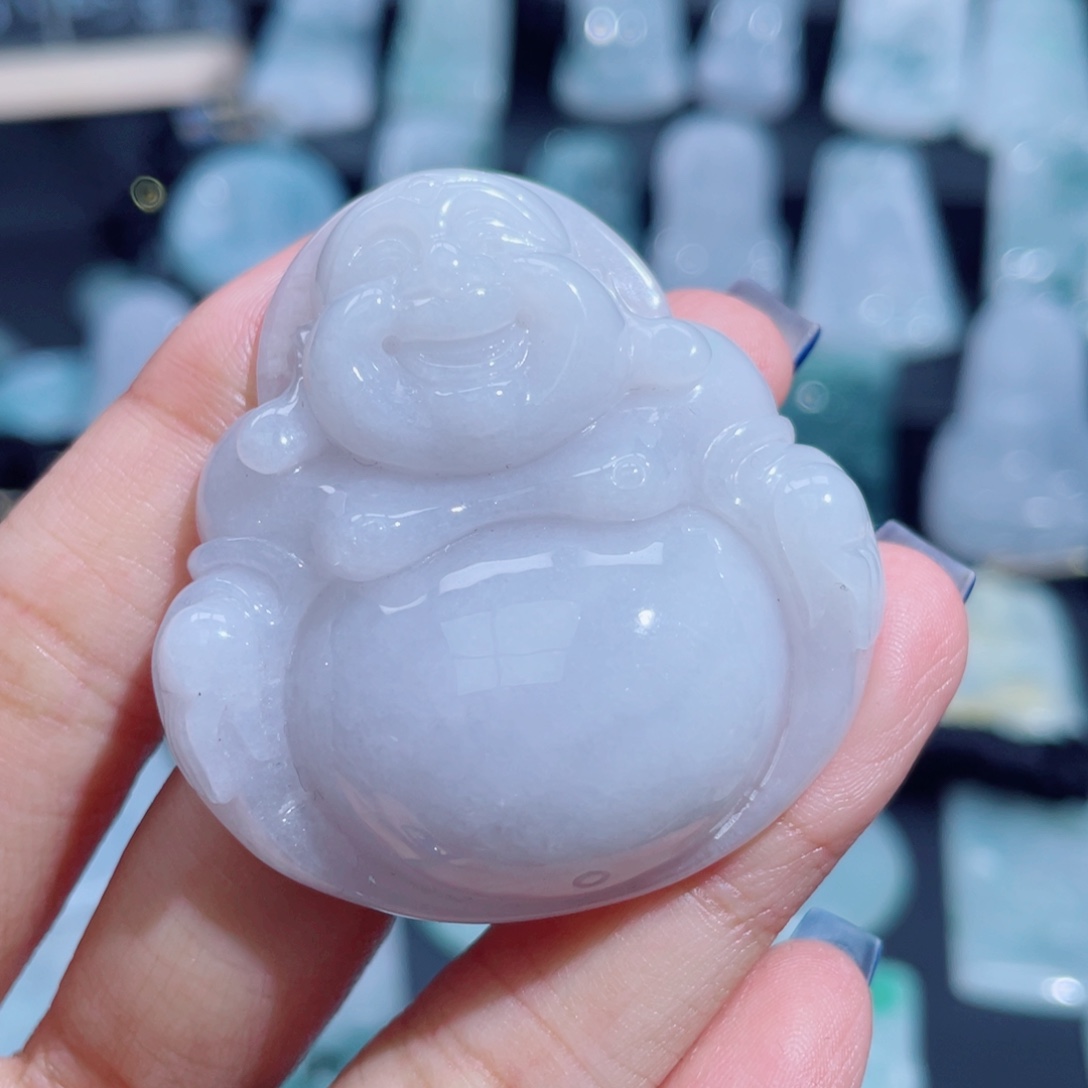 翡翠未镶嵌颈饰大佛公