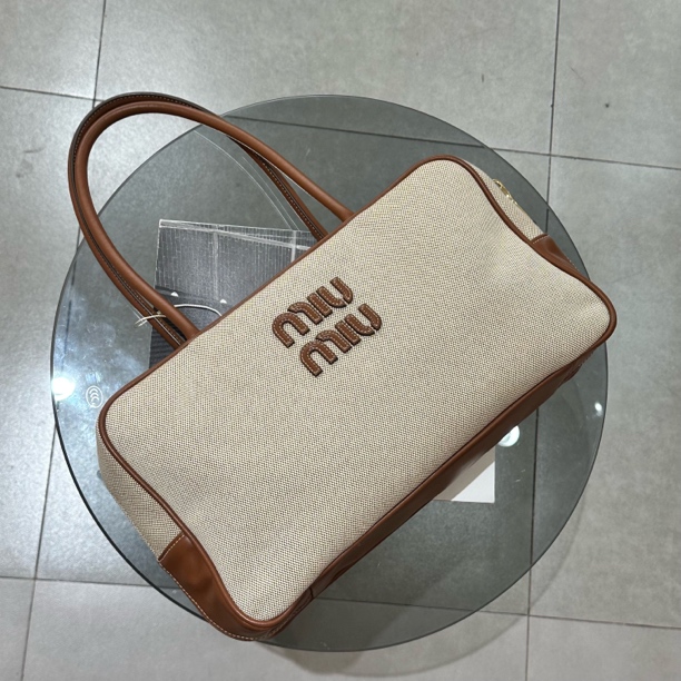 99新 MIU MIU/缪缪 Miumiu Beau帆布拼皮公文包 US512181
