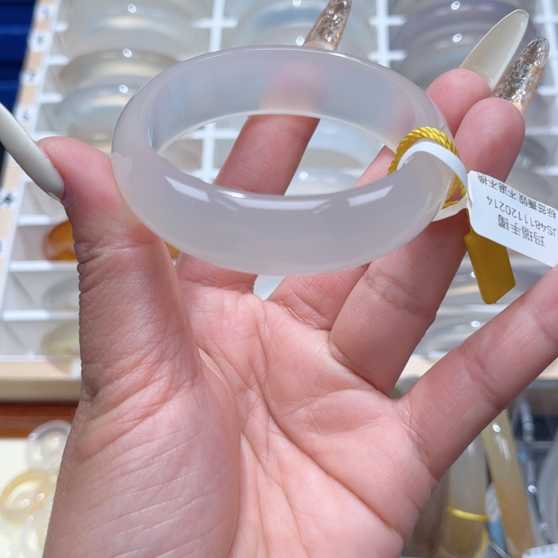 玛瑙/玉髓手镯未镶嵌0214