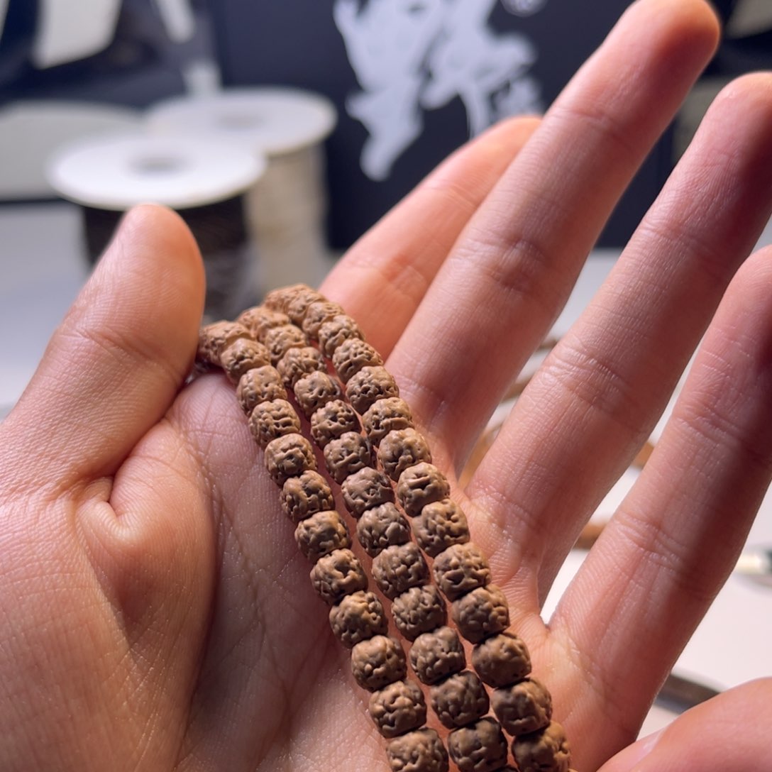 金刚菩提吊坠7mm龙切佛手108