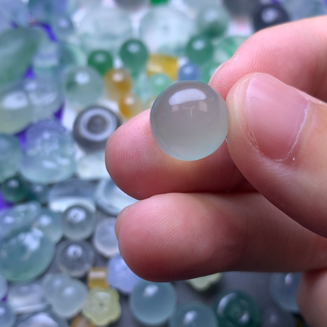 ****月定制翡翠未镶嵌挂件