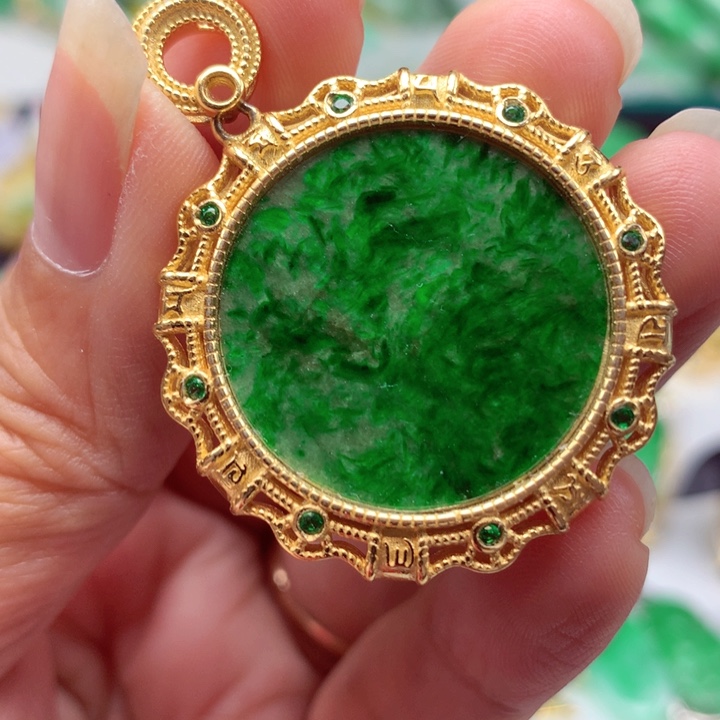 翡翠银S925镶嵌颈饰翡翠