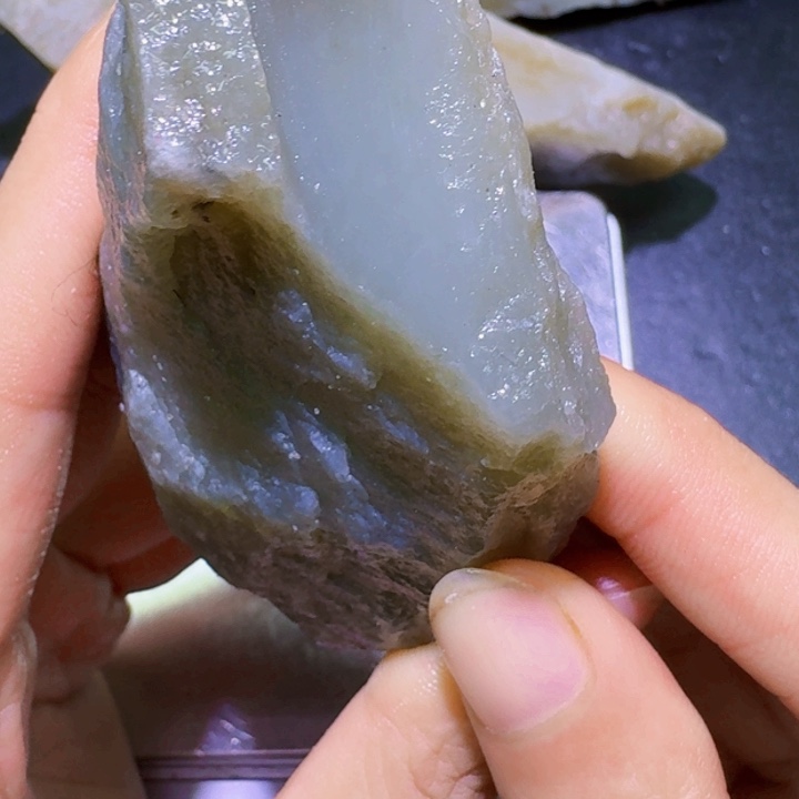 未镶嵌和田玉（糖玉）珠宝半成品
