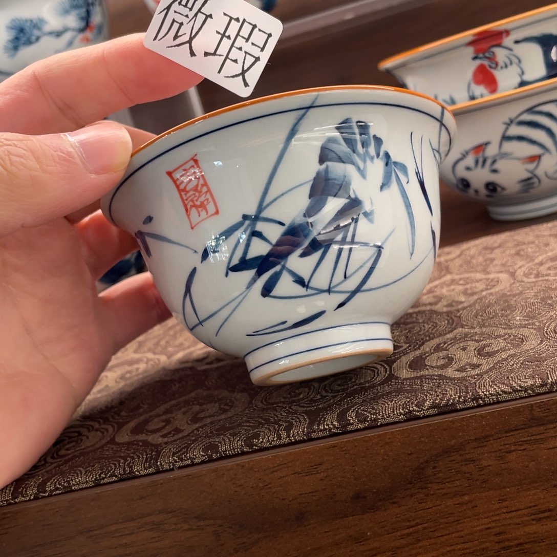 釉下手绘茶具微瑕