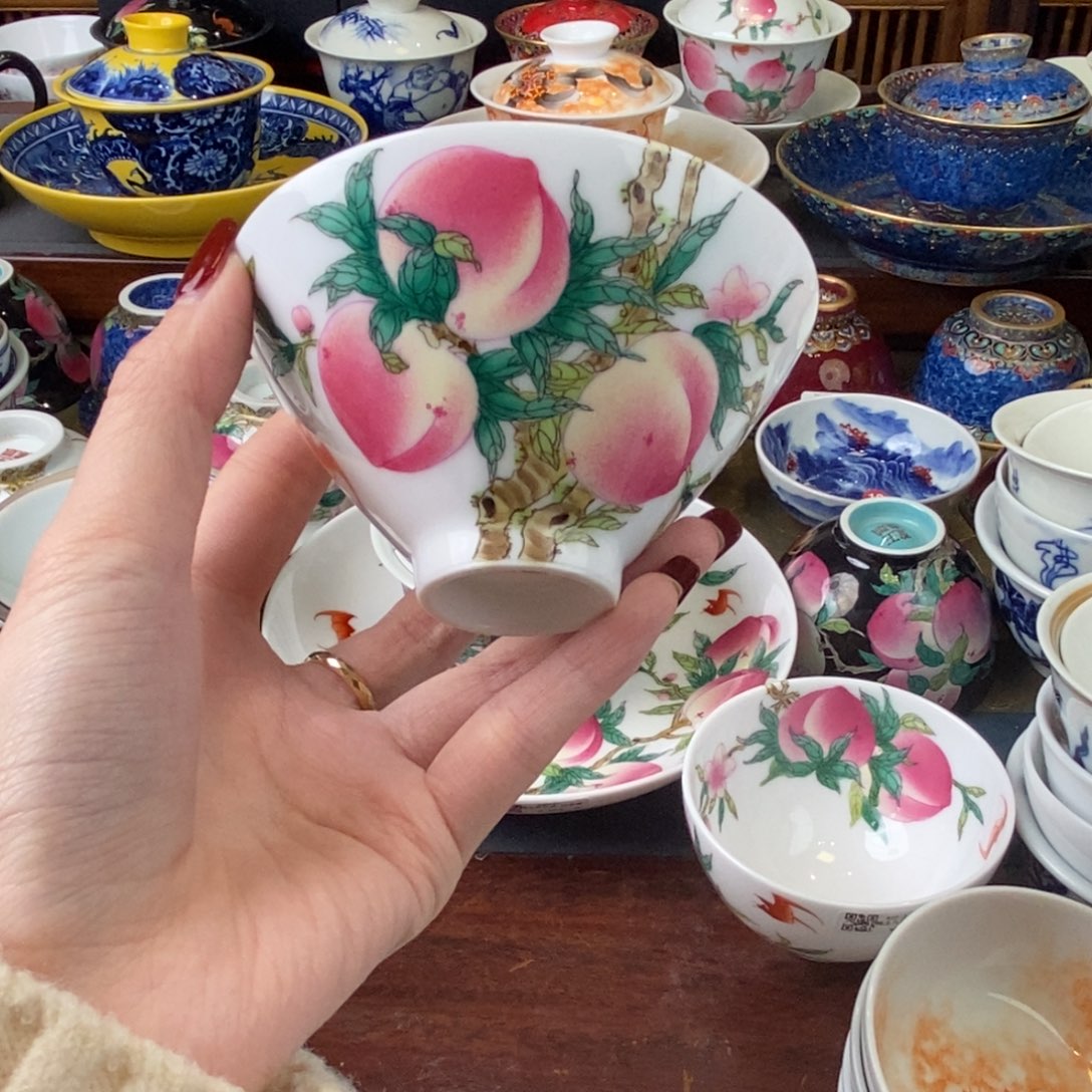 陶瓷艺术家的作品是一种