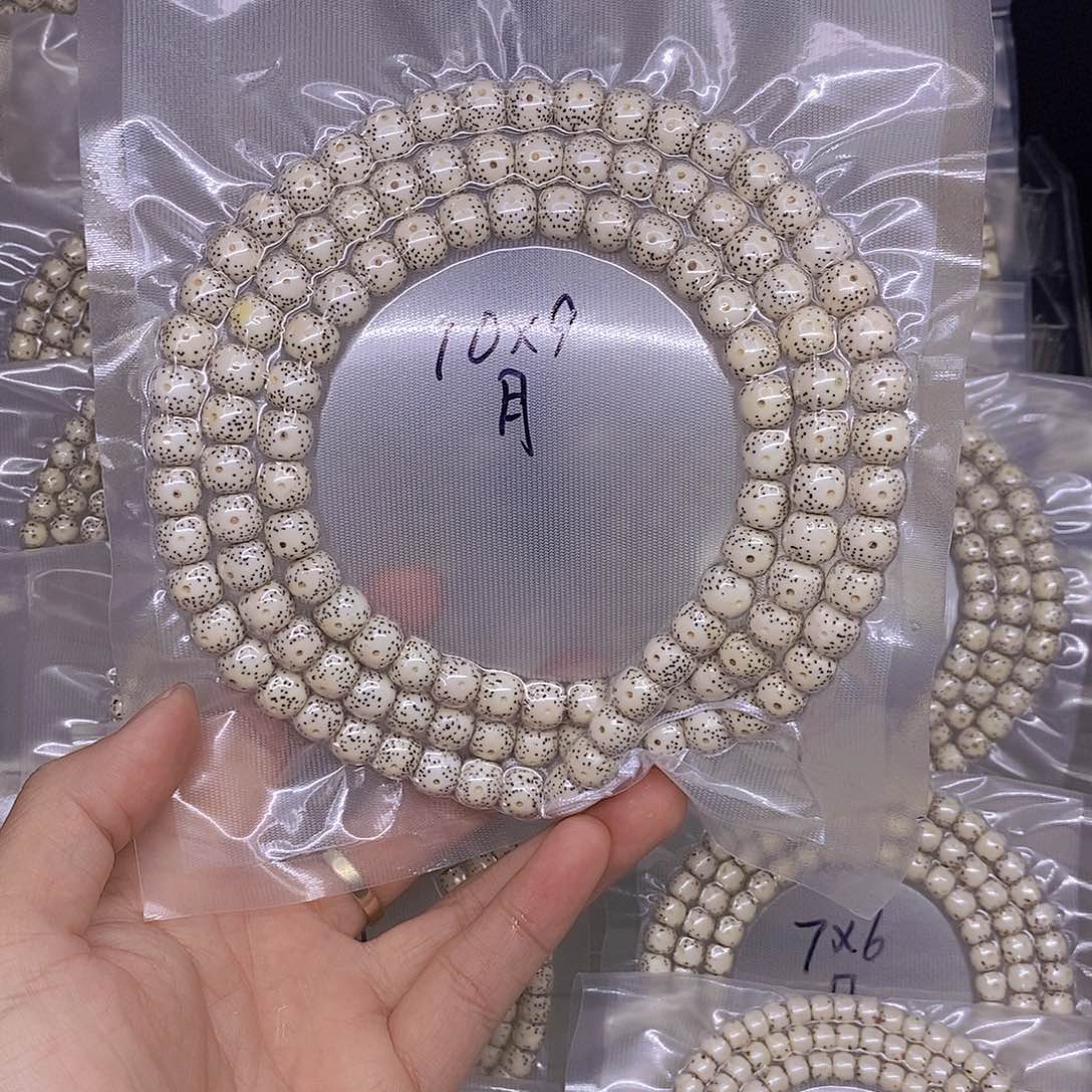 手串星月菩提c****l海南原生态星月菩提