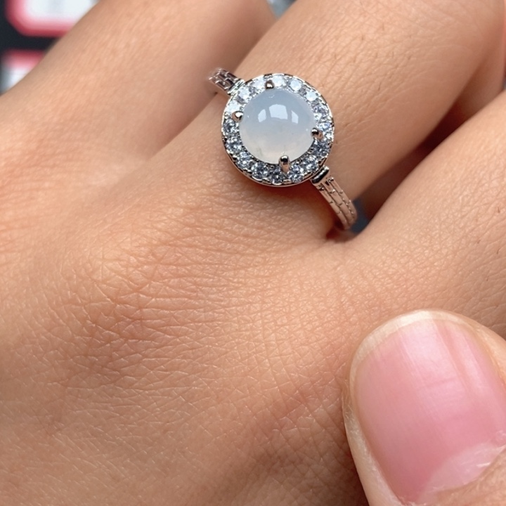 翡翠未镶嵌戒指戒指