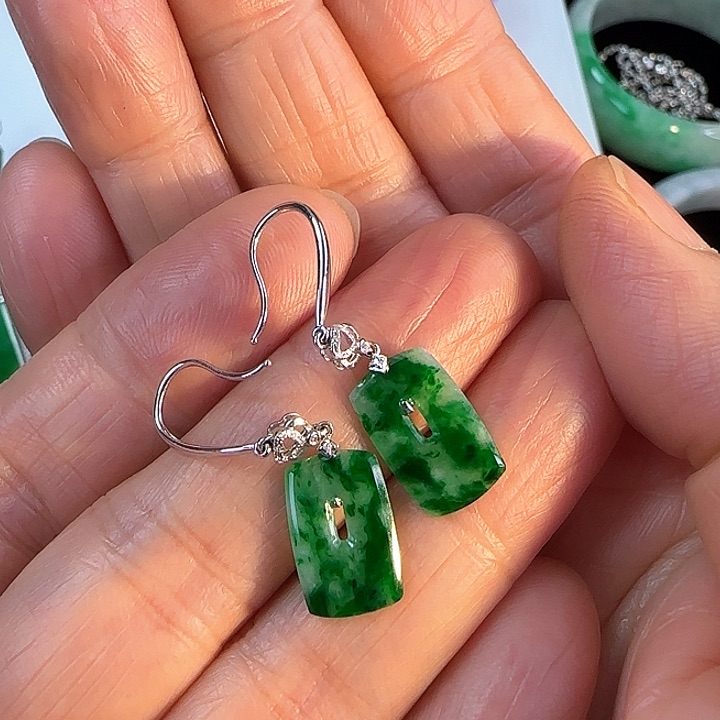 翡翠耳饰18K金镶嵌方糖