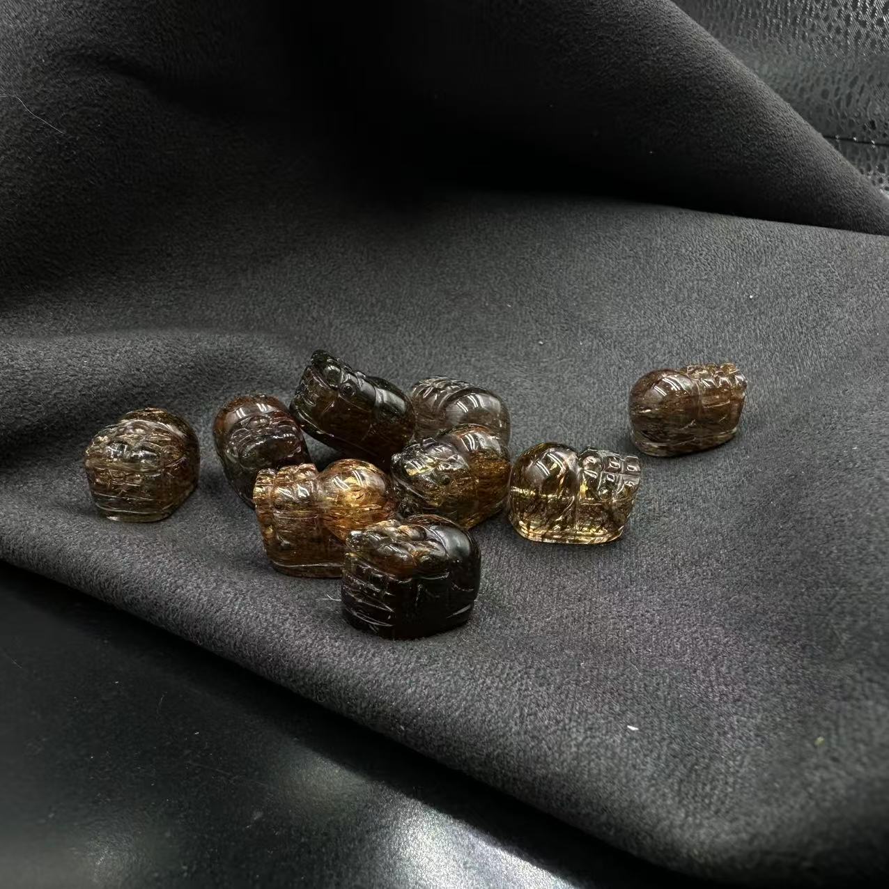 【缪老师严选】YY5032 黑金超雕刻貔貅水晶吊坠 多样性发其一