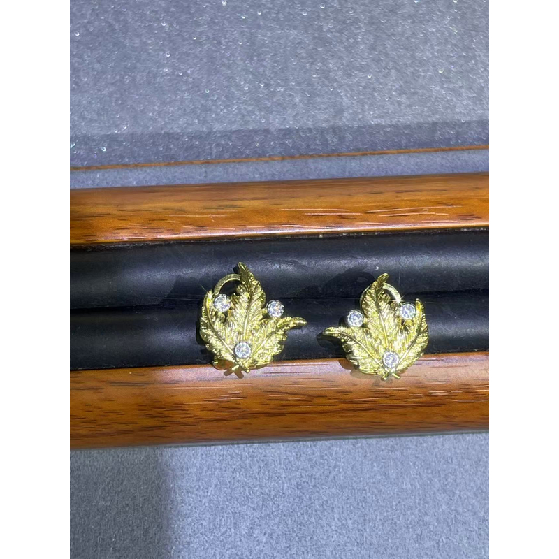 a2259黄色微镶枫叶耳钉多样性发货