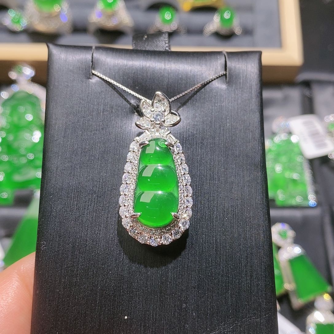 翡翠颈饰未镶嵌吊坠7