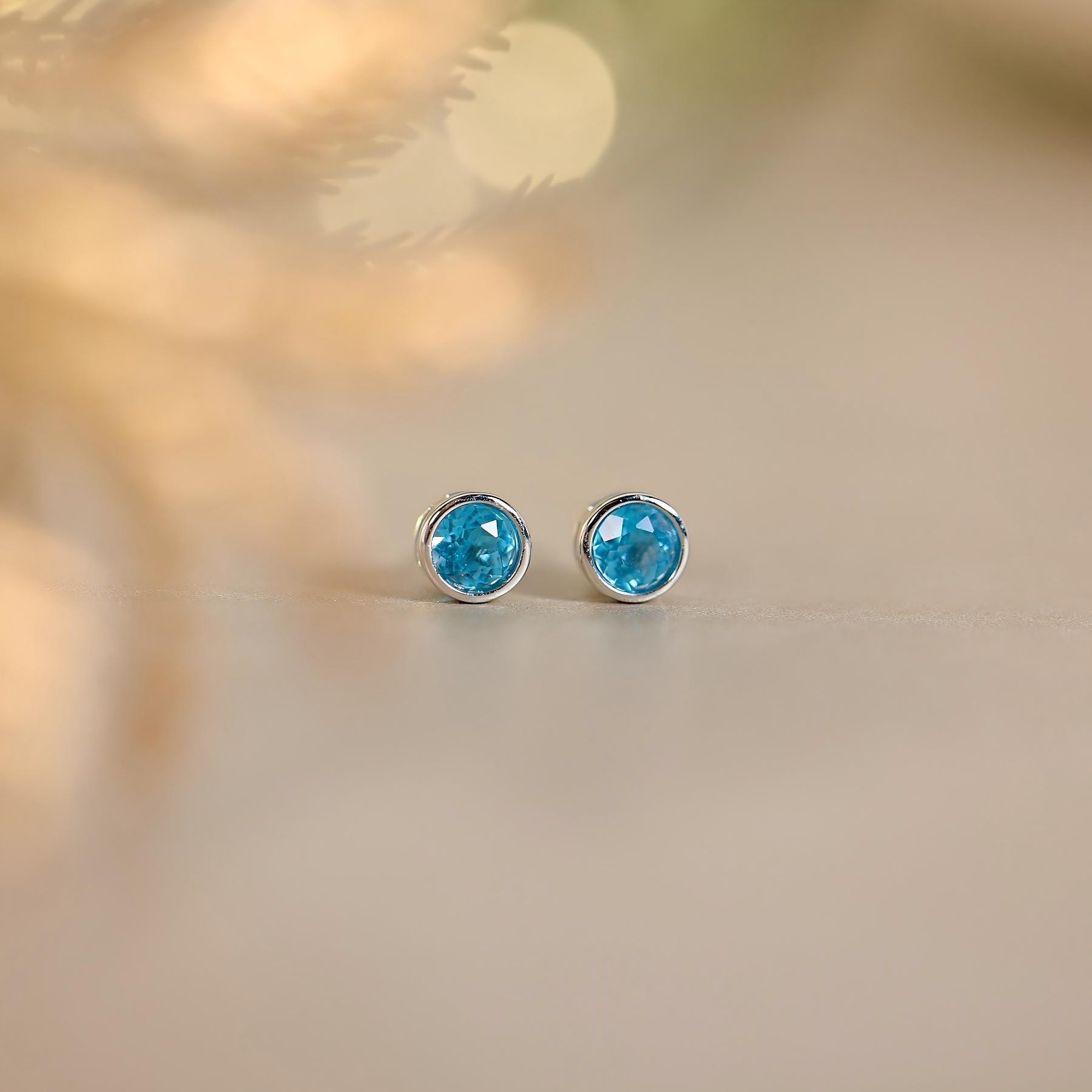 【歪歪】托帕石瑞士蓝泡泡款耳钉*(多样性发一）XB-J4574