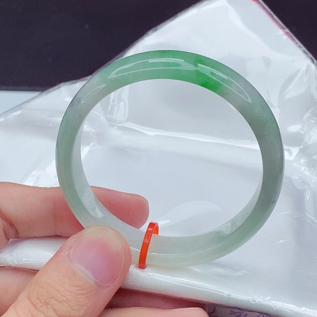 翡翠未镶嵌手镯51圈口