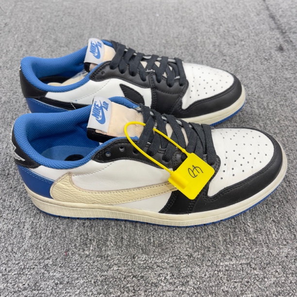 95新 AIR JORDAN 40码 aj1 闪电倒钩