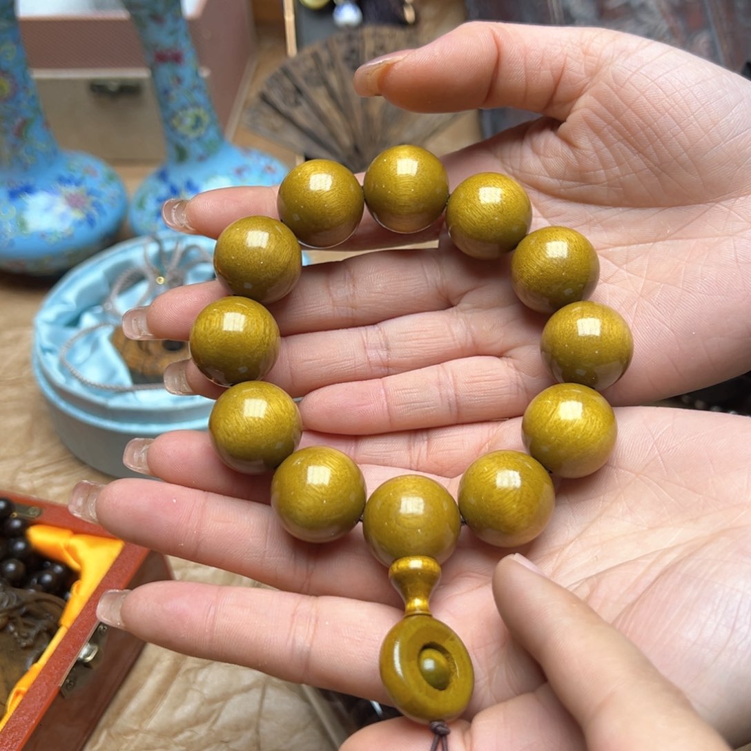 大叶紫檀（黑酸枝木类）