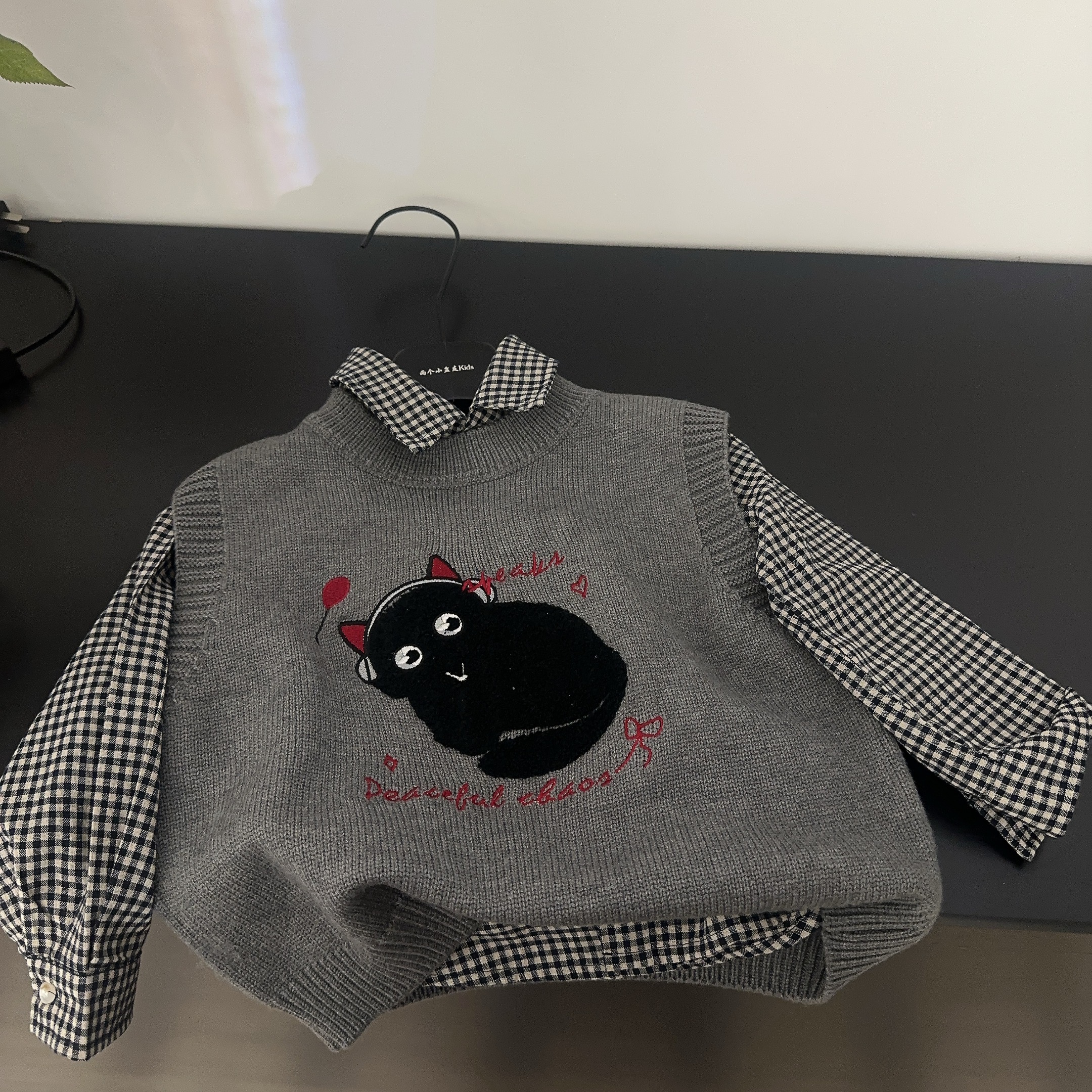 【两个小盆友】秋款儿童韩版时尚格子男童休闲衬衫马甲套装889337