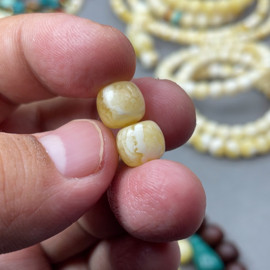 琥珀珠宝奇石未镶嵌80