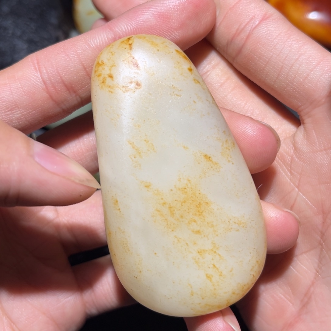 和田玉未镶嵌珠宝奇石