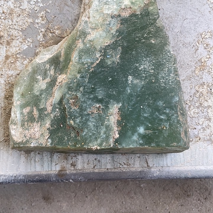 用***0蛇纹石玉未镶嵌天然岫玉多样性发一