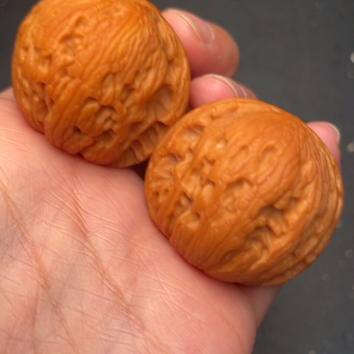 秦岭野生文玩核桃