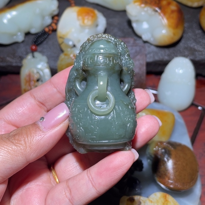 和田玉未镶嵌挂件