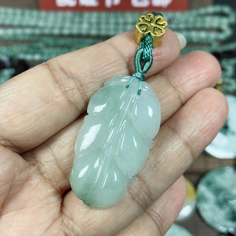【闪购商品】翡翠颈饰未镶嵌玉吊坠翡翠玉双面金枝玉叶