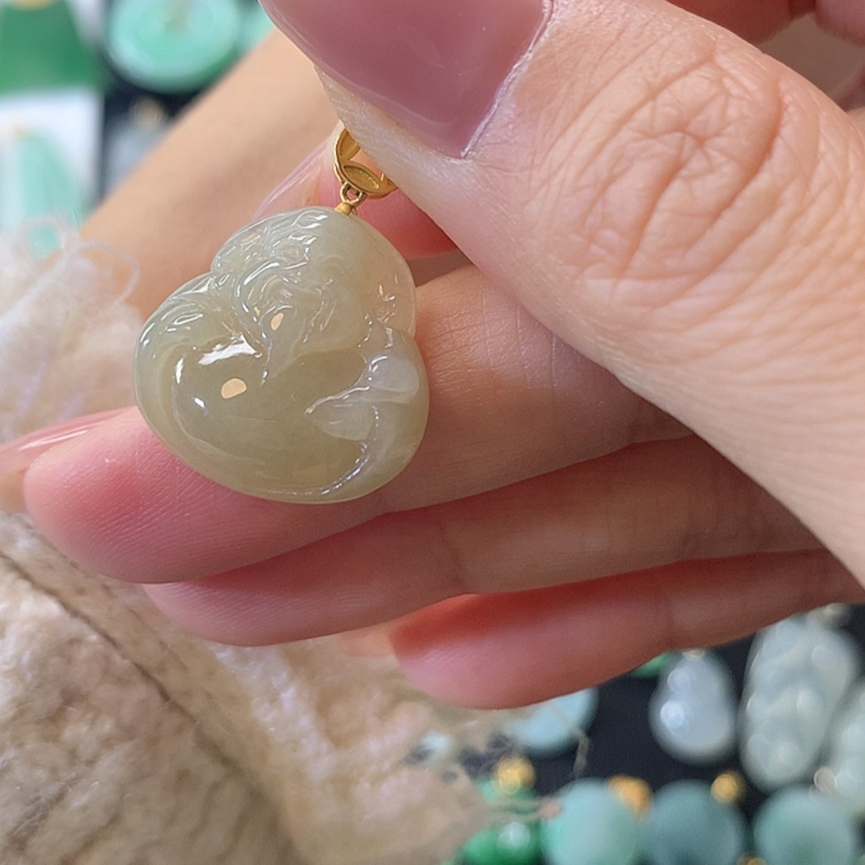 【闪购商品】翡翠吊坠(赠链)18K金镶嵌