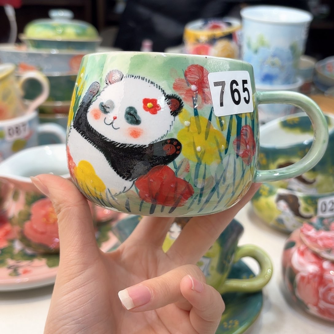 瓷片兔兔好可爱呀打