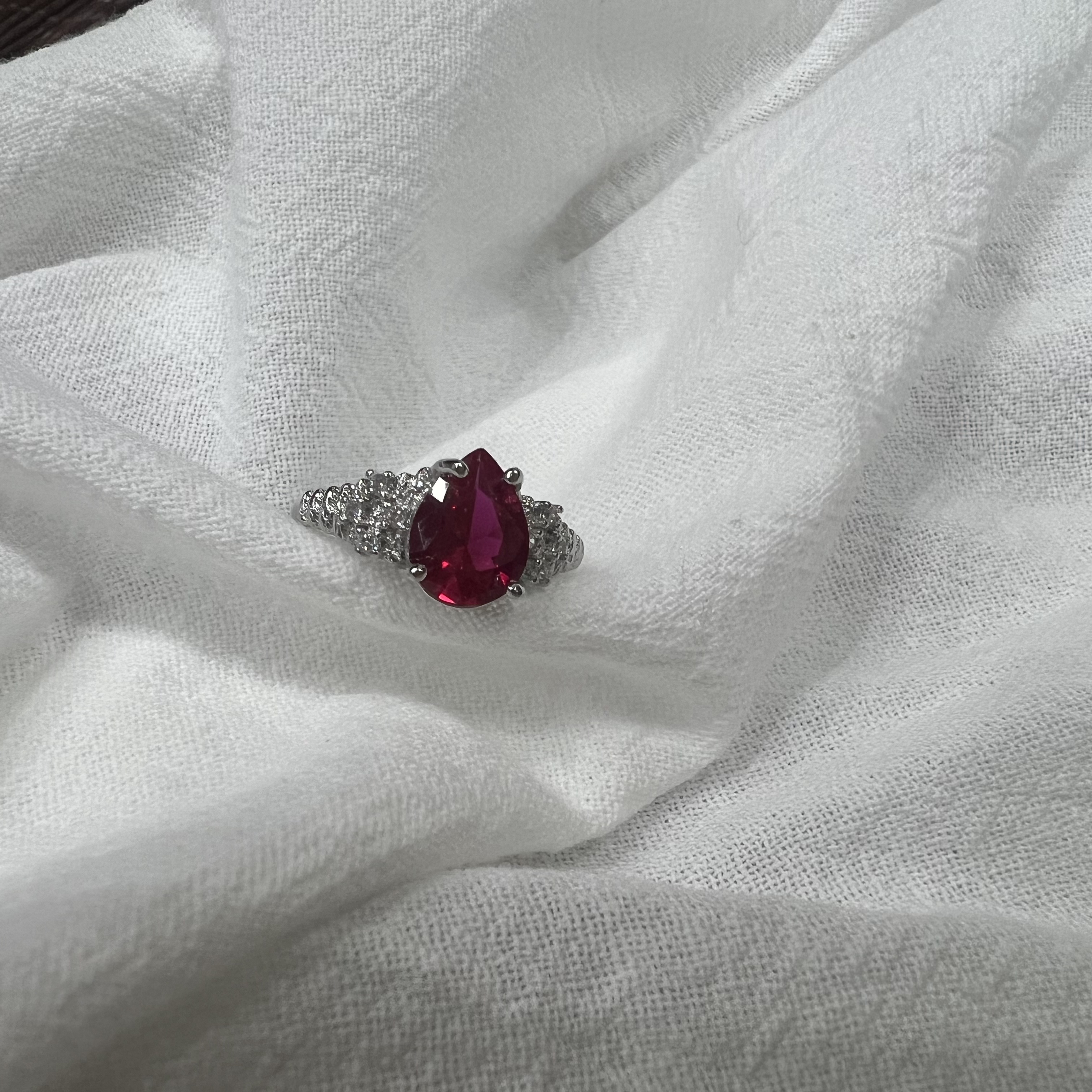 高定珠宝红宝戒指HF712S098