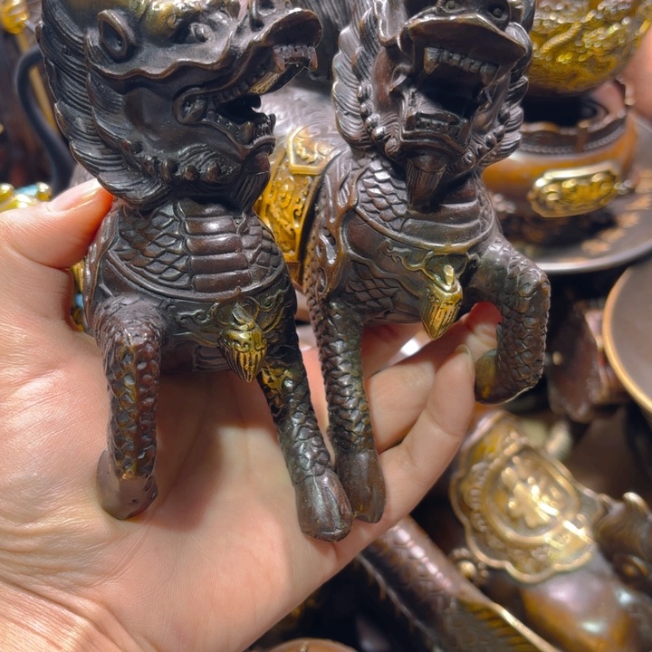 铜器摆件收收藏藏