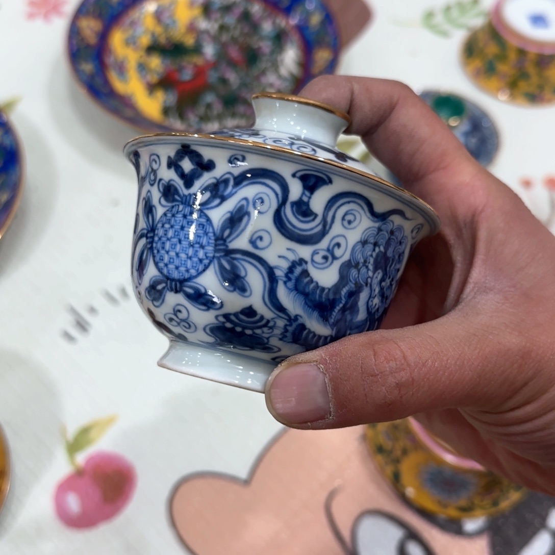 瓷片瓷器的造型艺术是现代生活