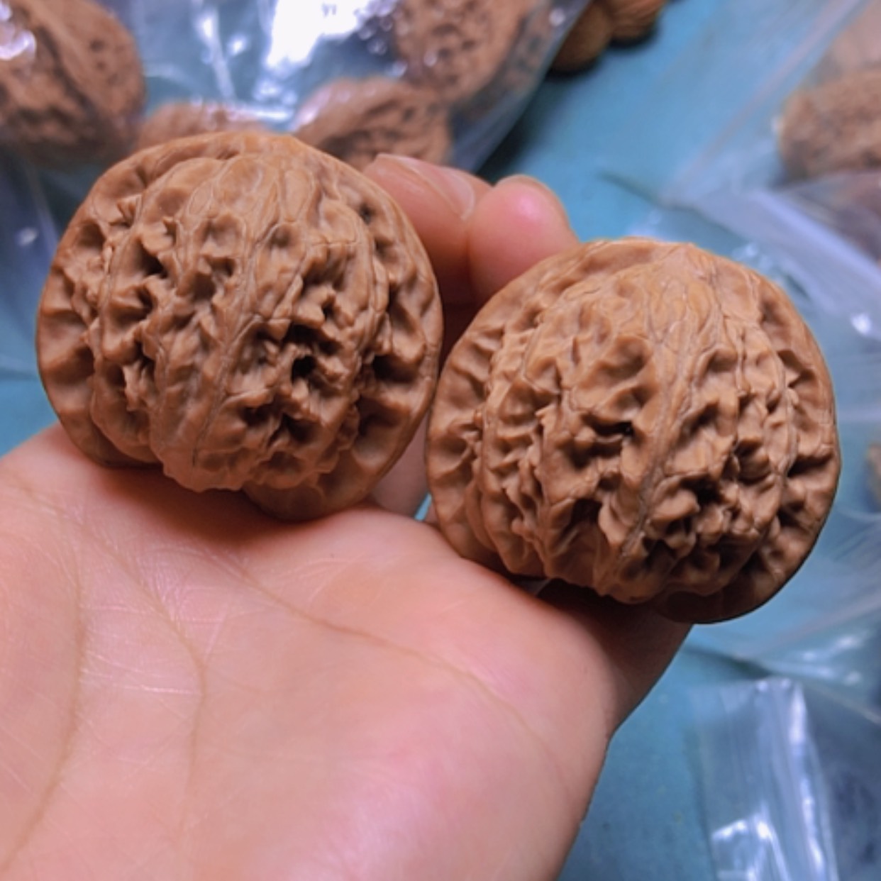 【闪购商品】核桃把件40宫灯修尖