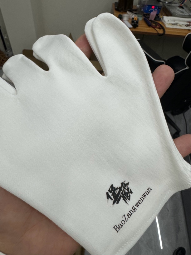 堡-藏文玩白色薄款保暖运动户外短款纯棉手套/万毛露指半指