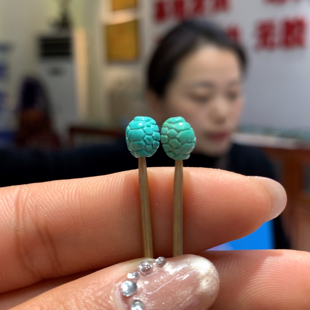 绿松石配饰未镶嵌