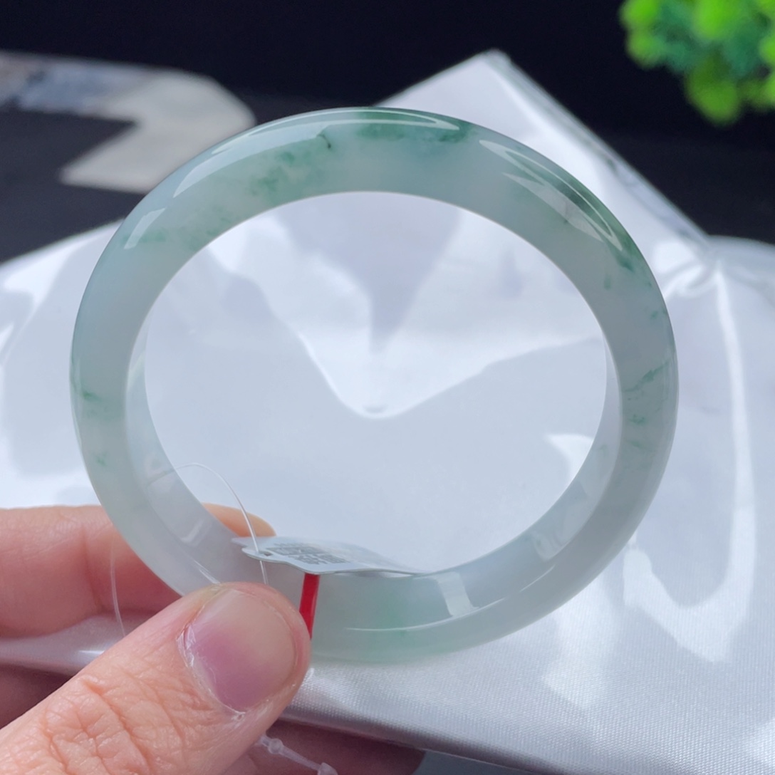 翡翠手镯未镶嵌54.5圈口