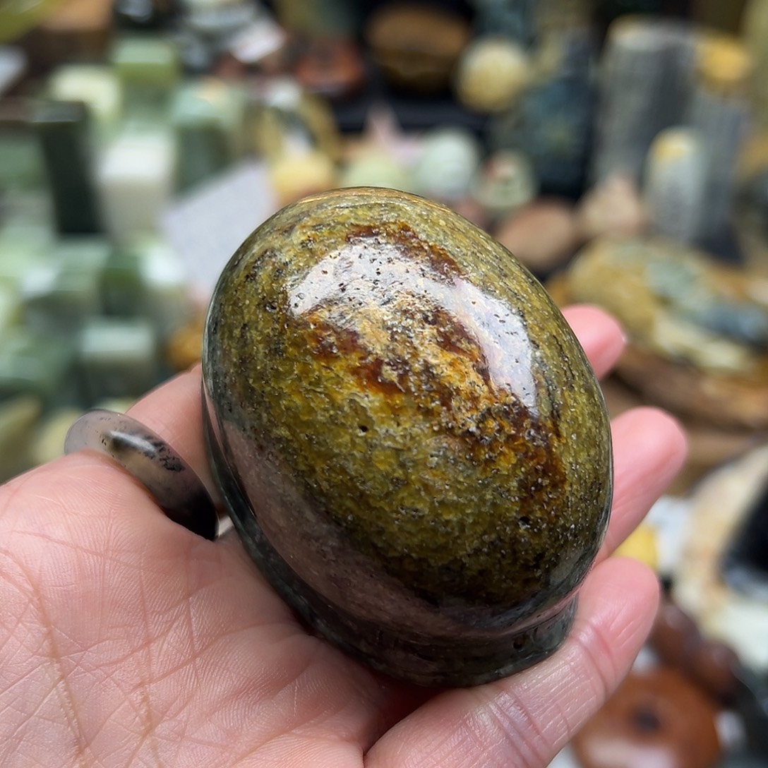 岫岩河磨玉（透闪石质玉）未镶嵌颈饰河磨玉富甲