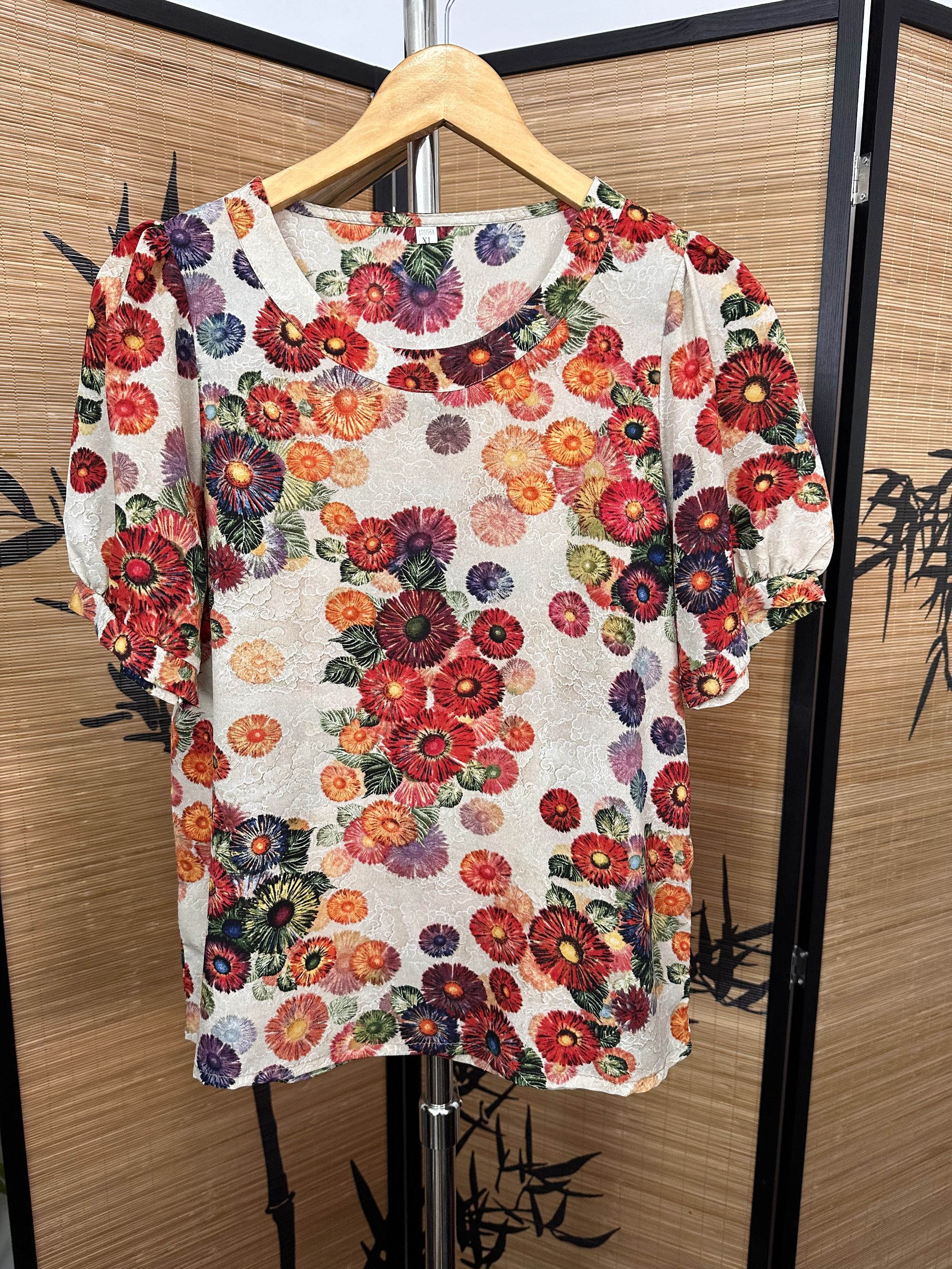 （小雏菊）新款女装圆领短袖泡泡袖小衫上衣