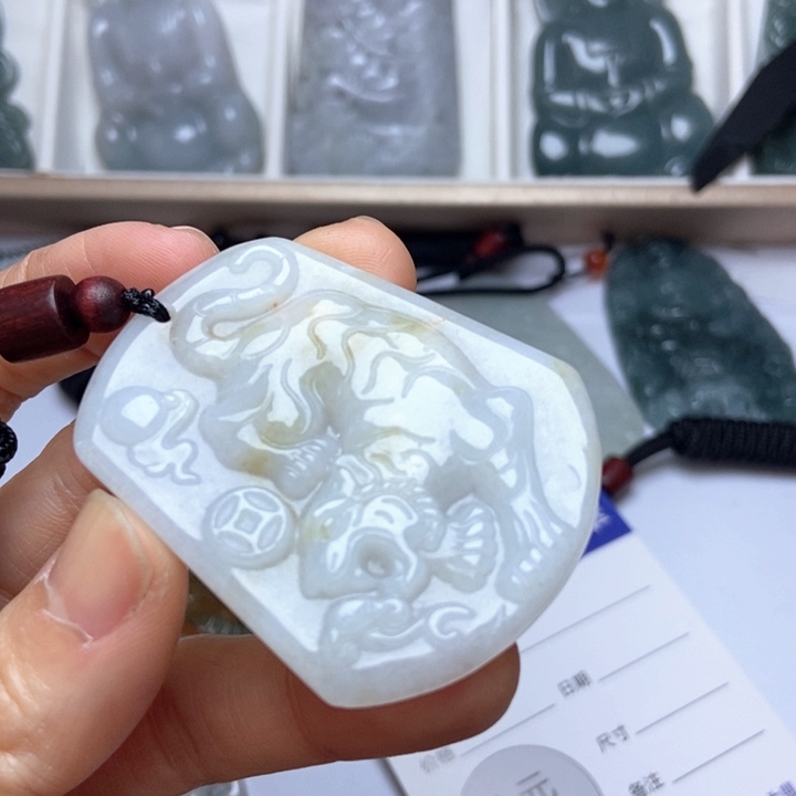 翡翠未镶嵌挂件翡翠