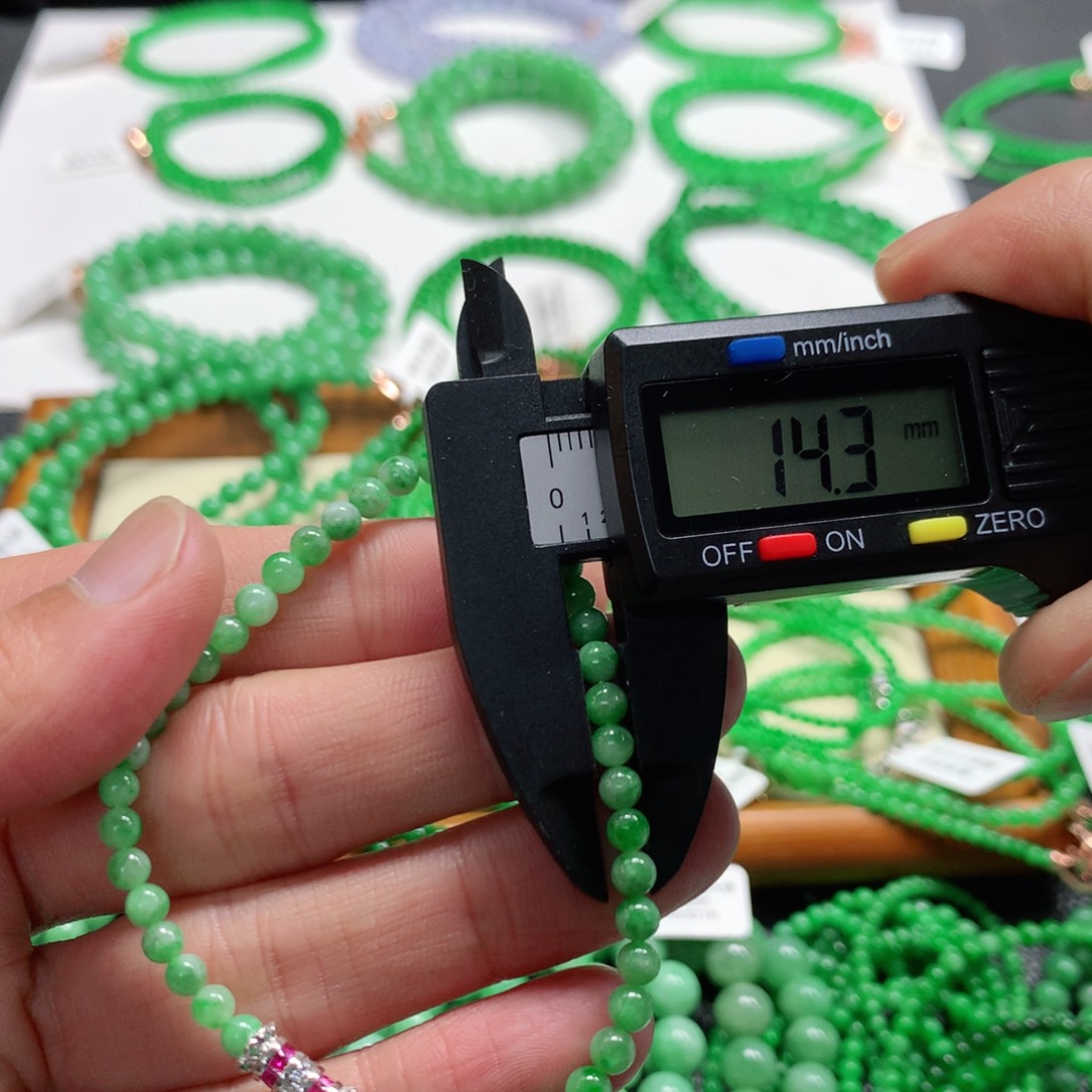 翡翠未镶嵌手链翡翠