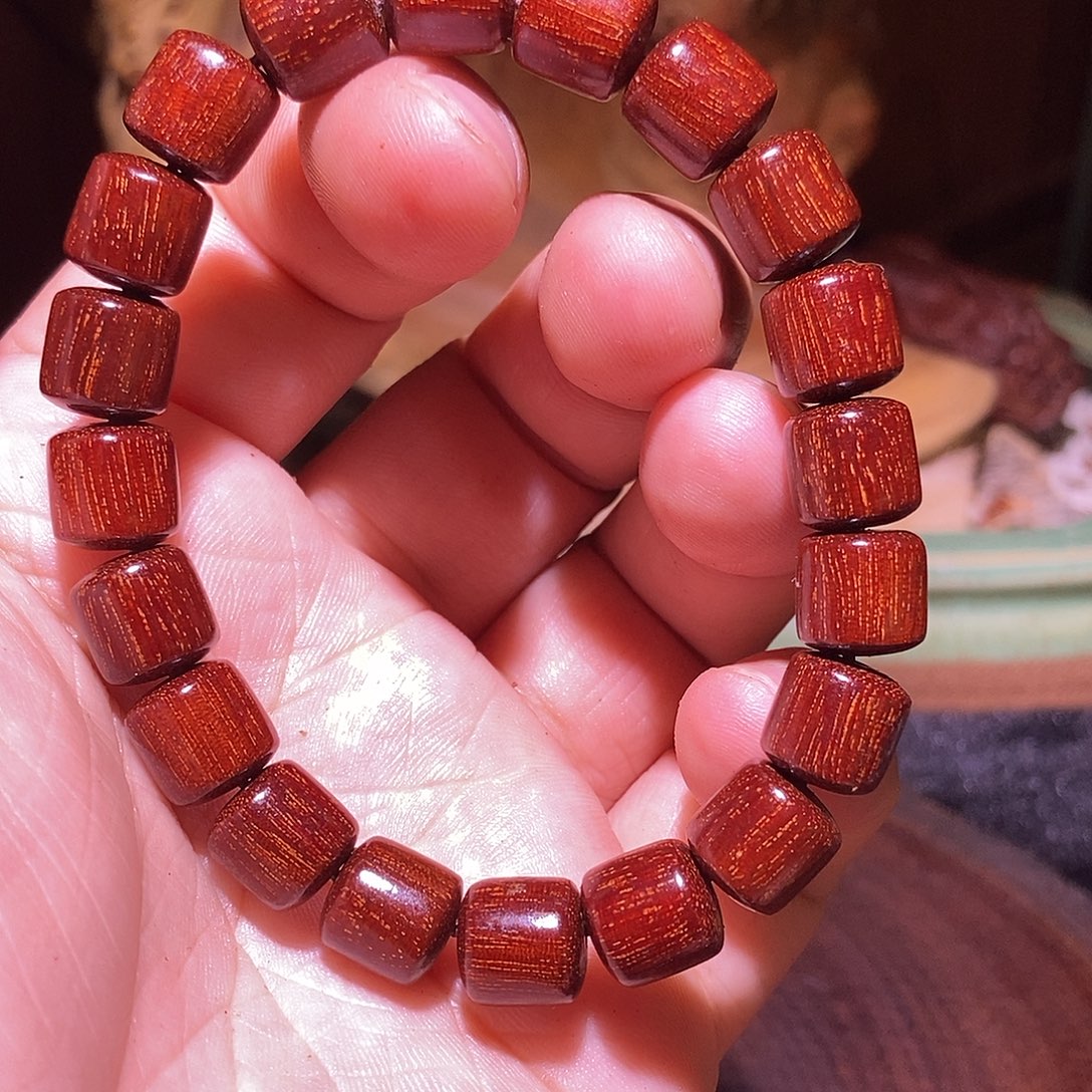 木毕业级别，印尼金星紫檀1.0直切超爆满真金星老料泥料