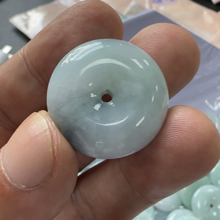 翡翠未镶嵌挂件翡翠