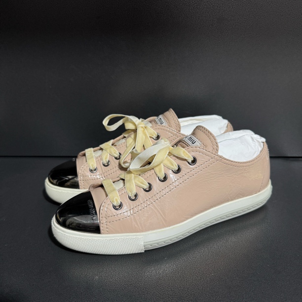 95新 MIU MIU/缪缪 36.5码/粉金 低帮休闲鞋 女款